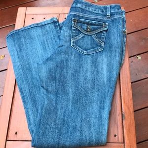 Apt 9 Straight Leg jeans